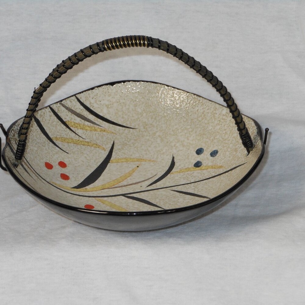 NAPCO Japan small fire ceramic serving bowl with wire handle
